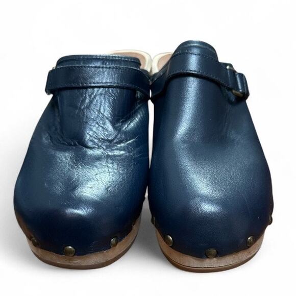 GAP Leather Navy Blue Studded Clogs Wooden Heel Mules Women’s Size 8.5 - Picture 3 of 9